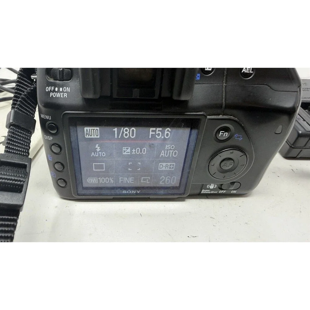 Sony Alpha DSLR-A200 10.2MP Digital SLR Camera 18-70mm Zoom Lens battery w/2GB